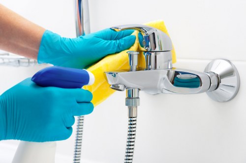 Complaint follow-up discussion for cleaning service